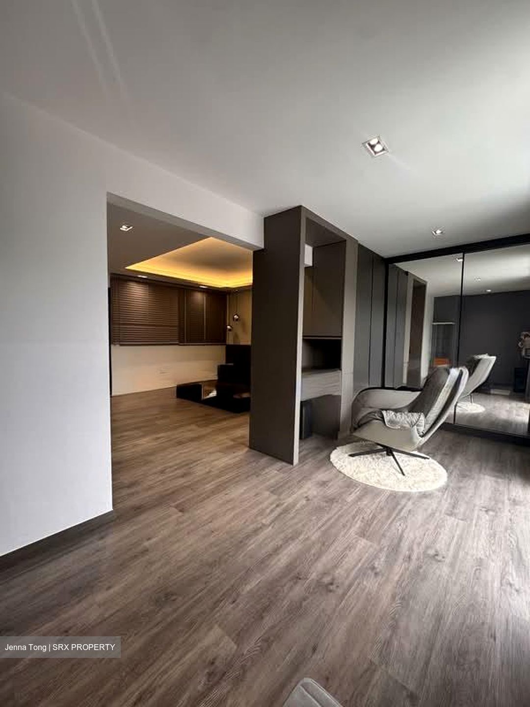 Opera Estate (D15), Terrace #599879561